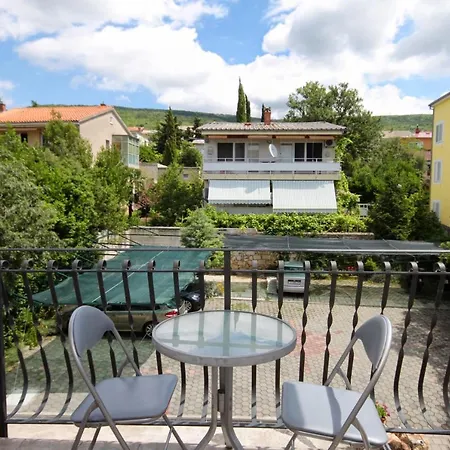 5206e Apartment *
