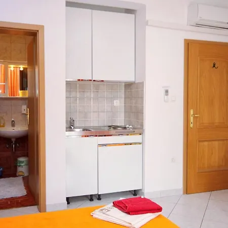 5206e Apartment *